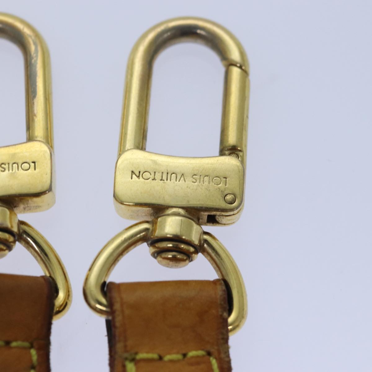 Louis Vuitton Bandoulière De Sac Beige Leather Bag Jewelry