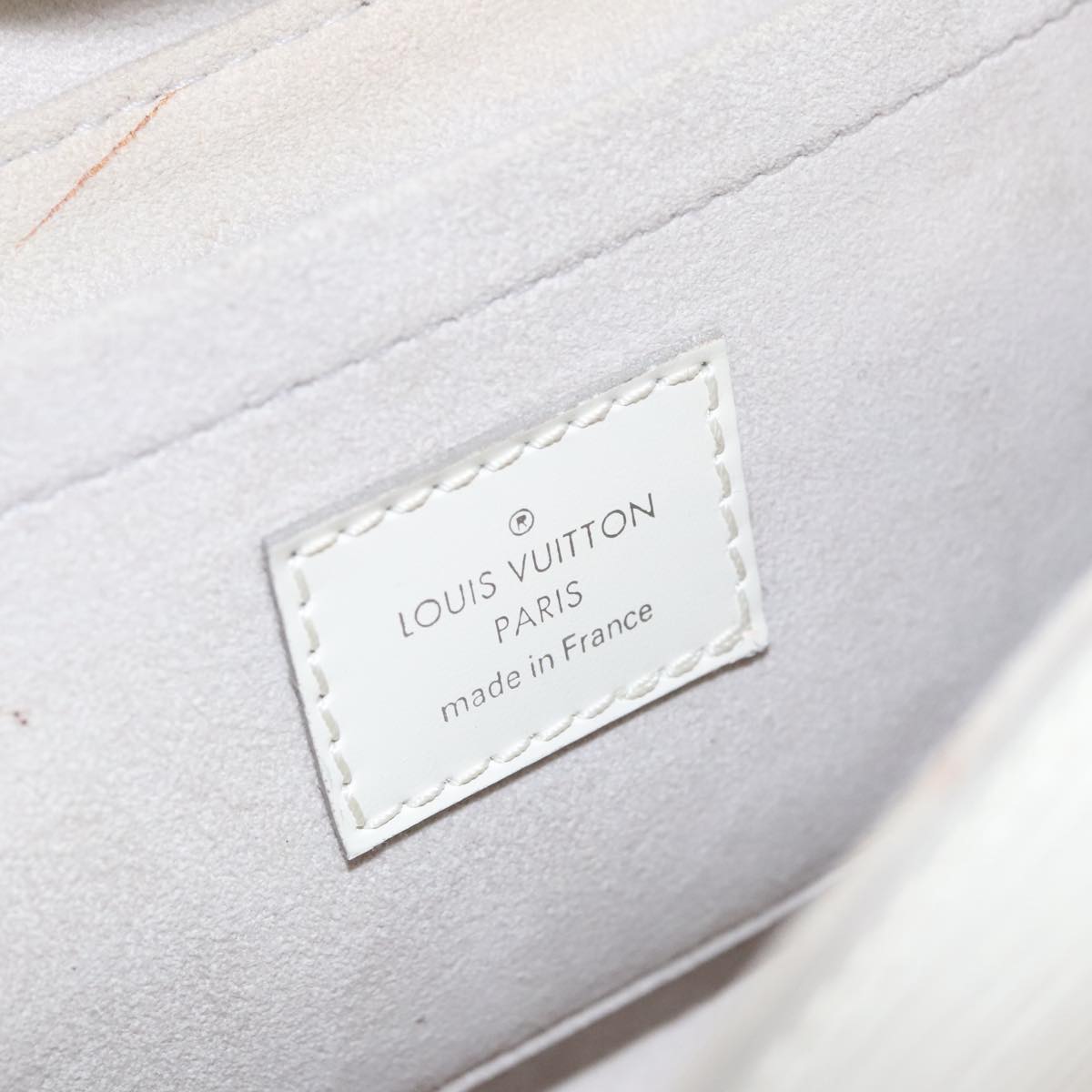 Louis Vuitton Montaigne White Leather Shoulder Bag