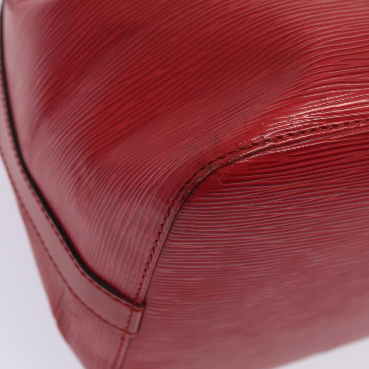 Louis Vuitton Noe Red Leather Shoulder Bag