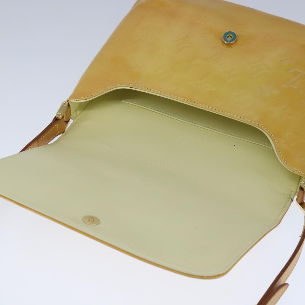 Louis Vuitton Thompson Street Beige Patent Leather Shoulder Bag