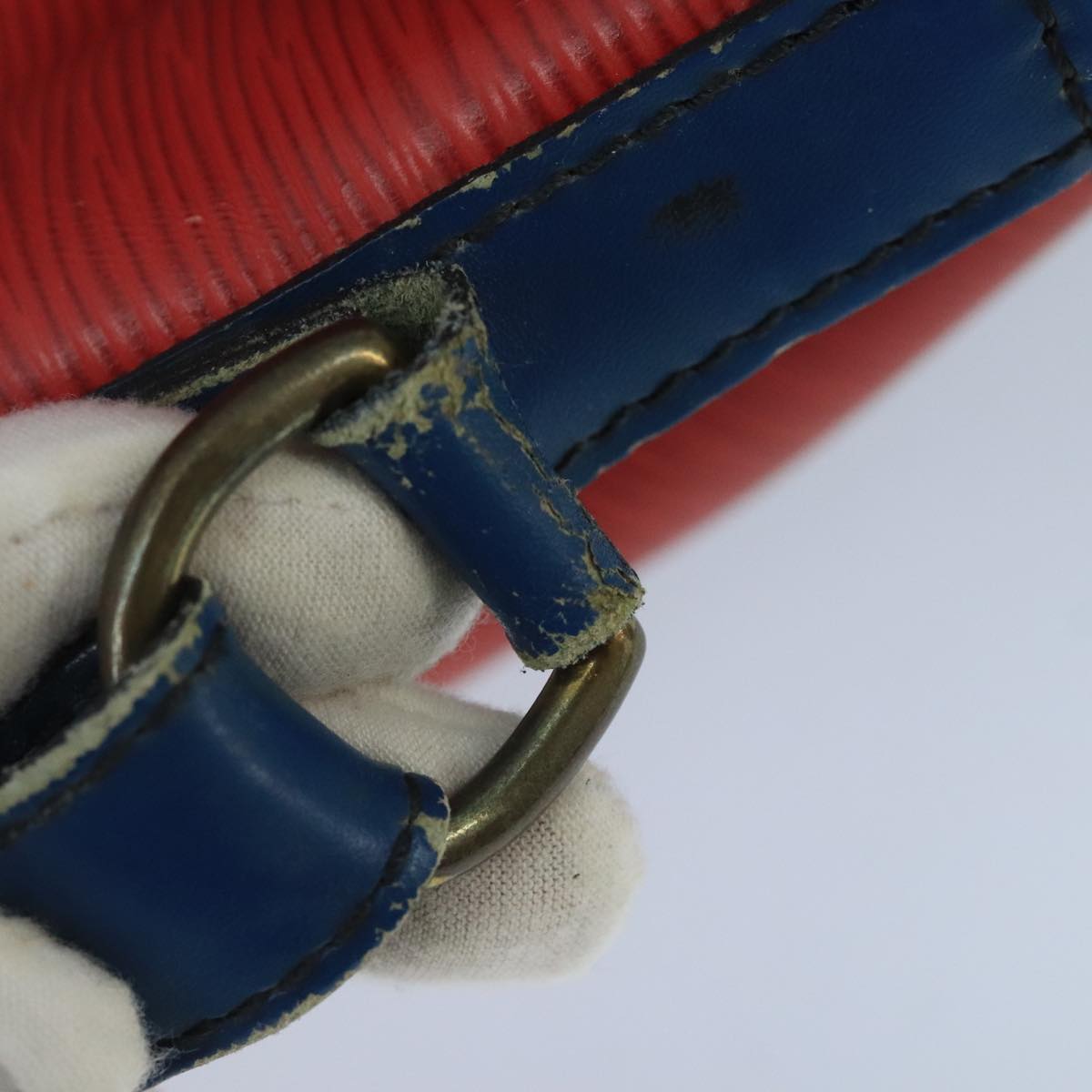 Louis Vuitton Noe Red Leather Shoulder Bag