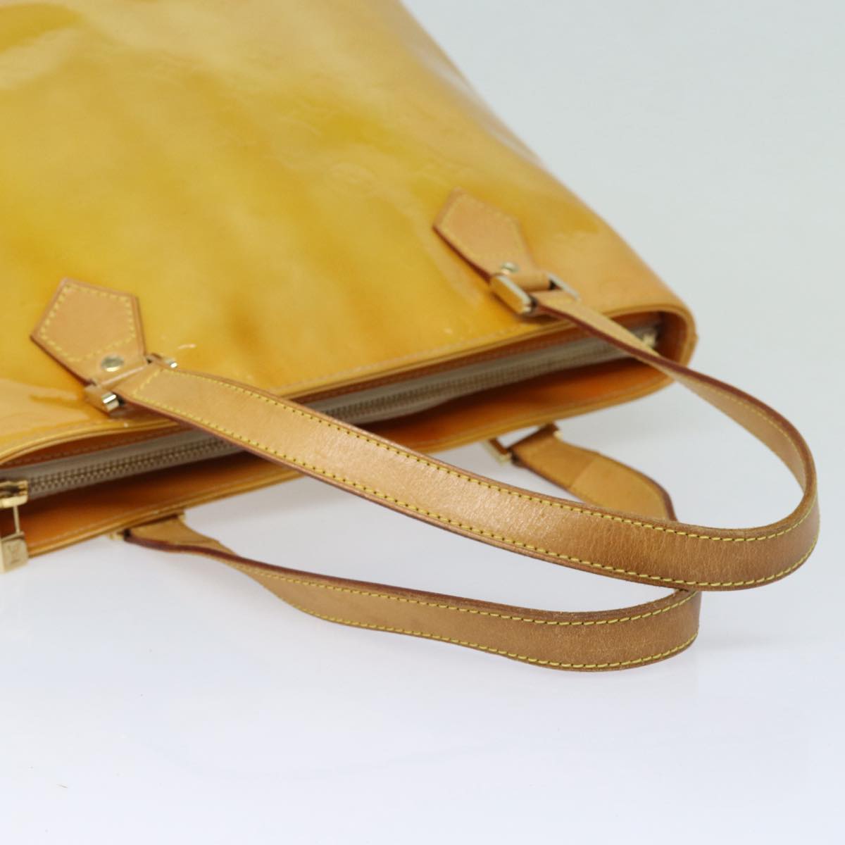 Louis Vuitton Houston Beige Patent Leather Handbag