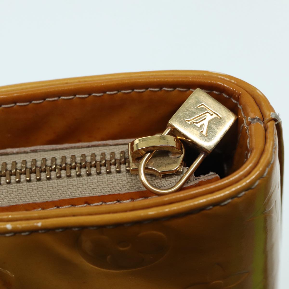 Louis Vuitton Houston Beige Patent Leather Handbag