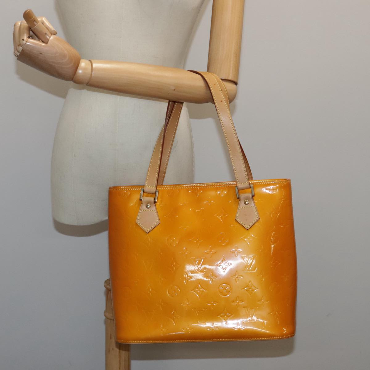 Louis Vuitton Houston Brown Patent Leather Handbag