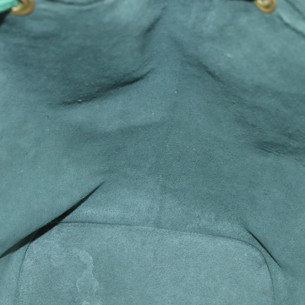 Louis Vuitton Petit Noé Green Leather Shoulder Bag