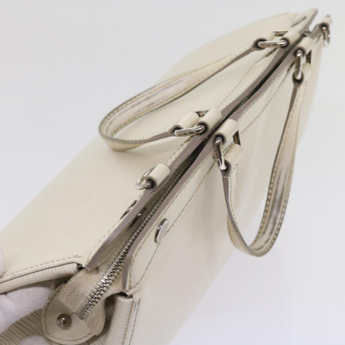 Louis Vuitton Blair White Leather Handbag