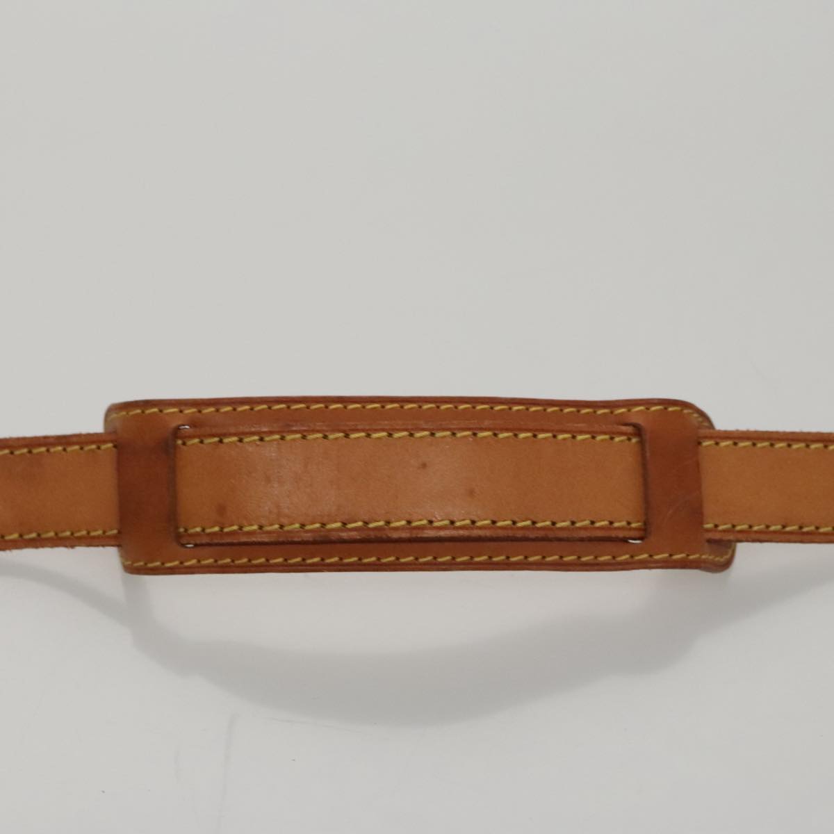 Louis Vuitton Shoulder Strap Beige Leather Bag Jewelry