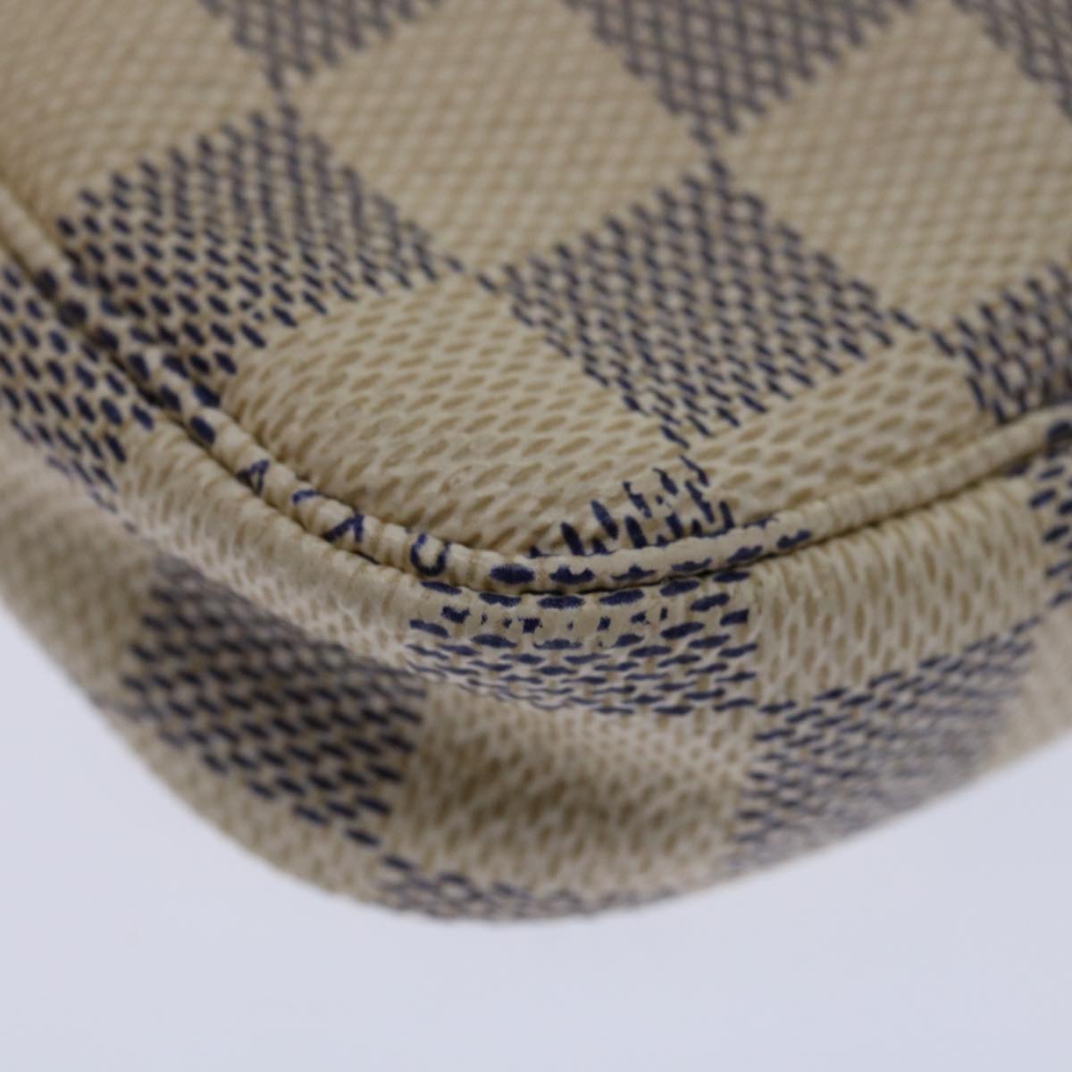 Louis Vuitton Pochette Accessoire White Canvas Clutch Bag