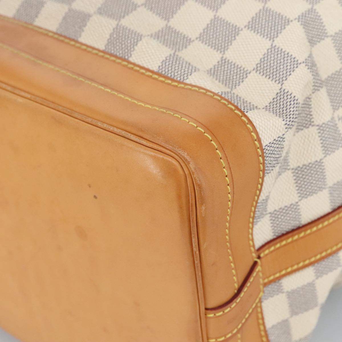 Louis Vuitton Noe White Canvas Shoulder Bag