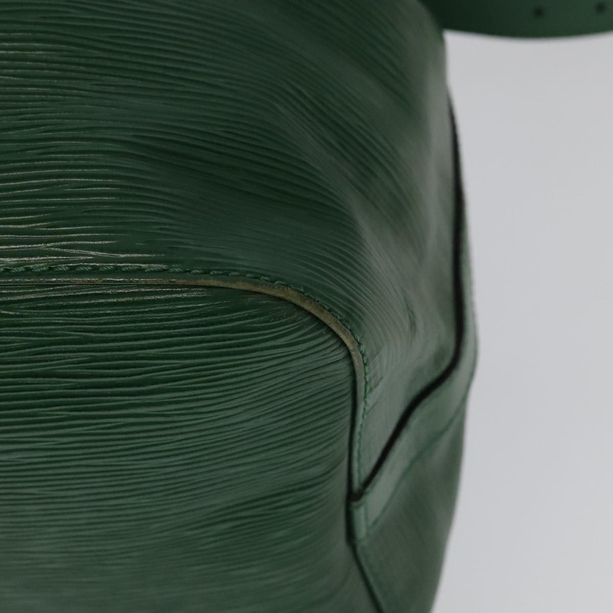 Louis Vuitton Noé Pm Green Leather Shoulder Bag