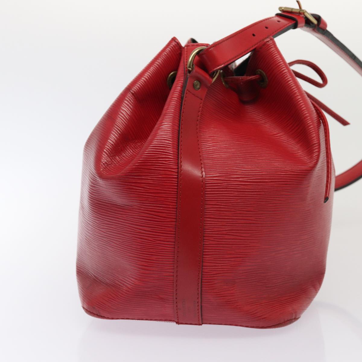 Louis Vuitton Noe Red Leather Shoulder Bag