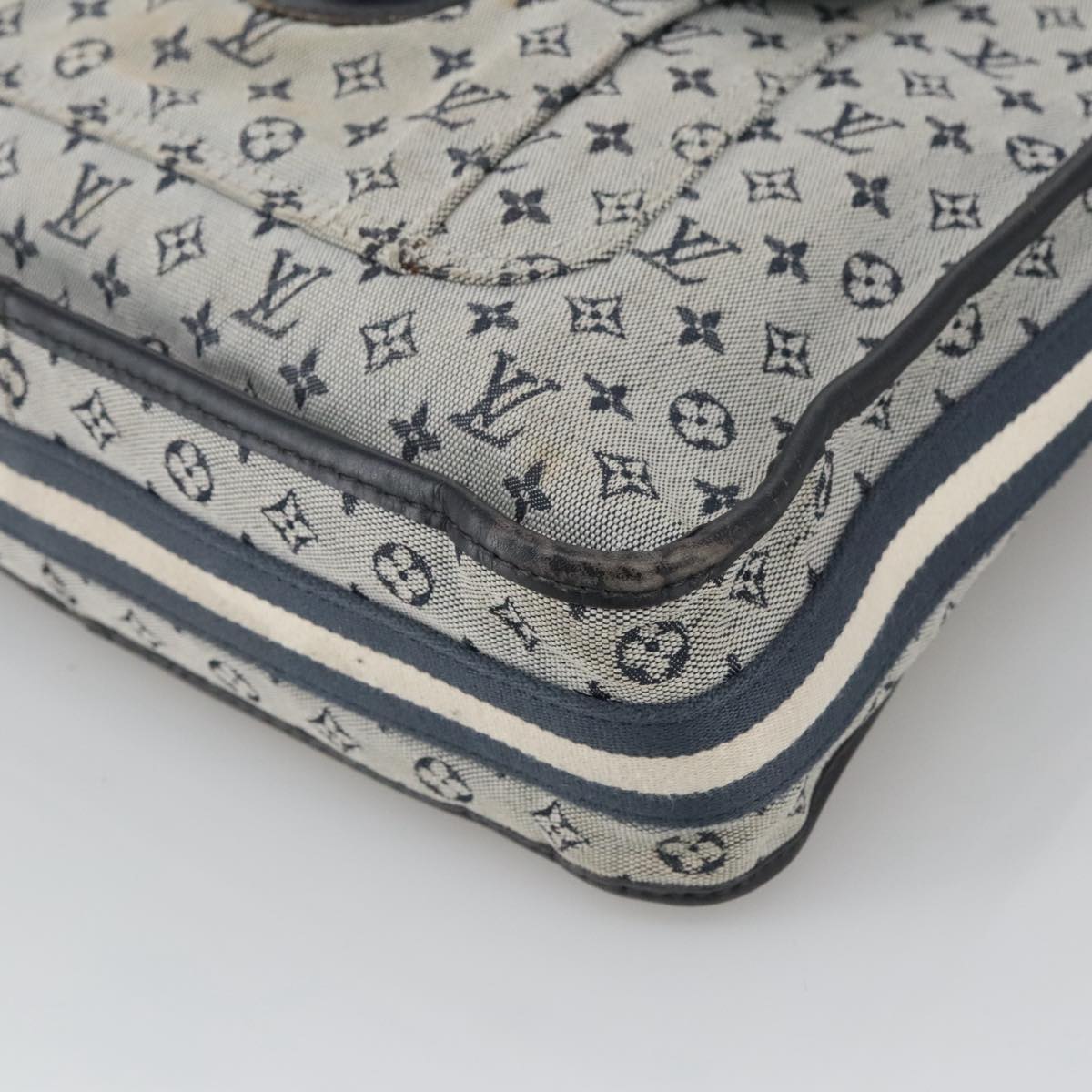 Louis Vuitton Mary Kate Grey Canvas Shoulder Bag