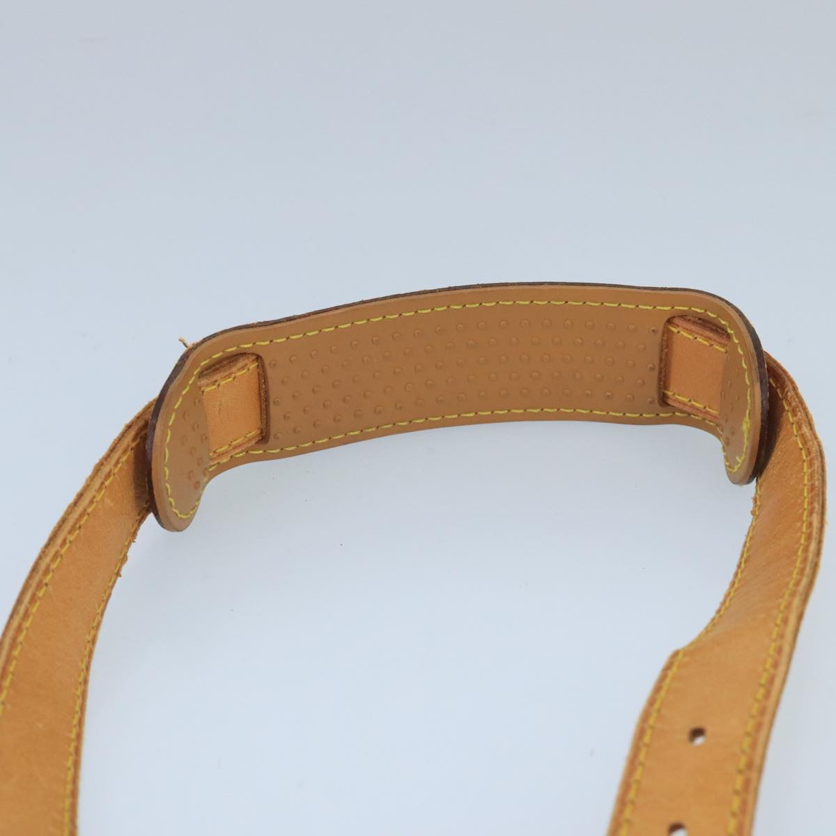 Louis Vuitton Shoulder Strap Beige Leather Bag Jewelry