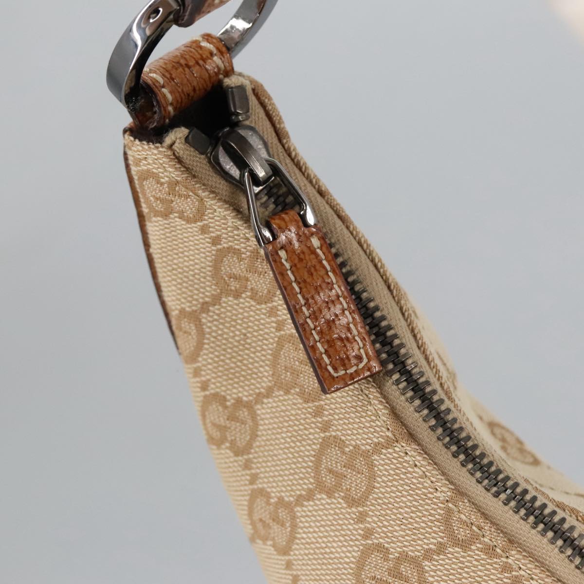 Gucci Hobo Beige Canvas Shoulder Bag