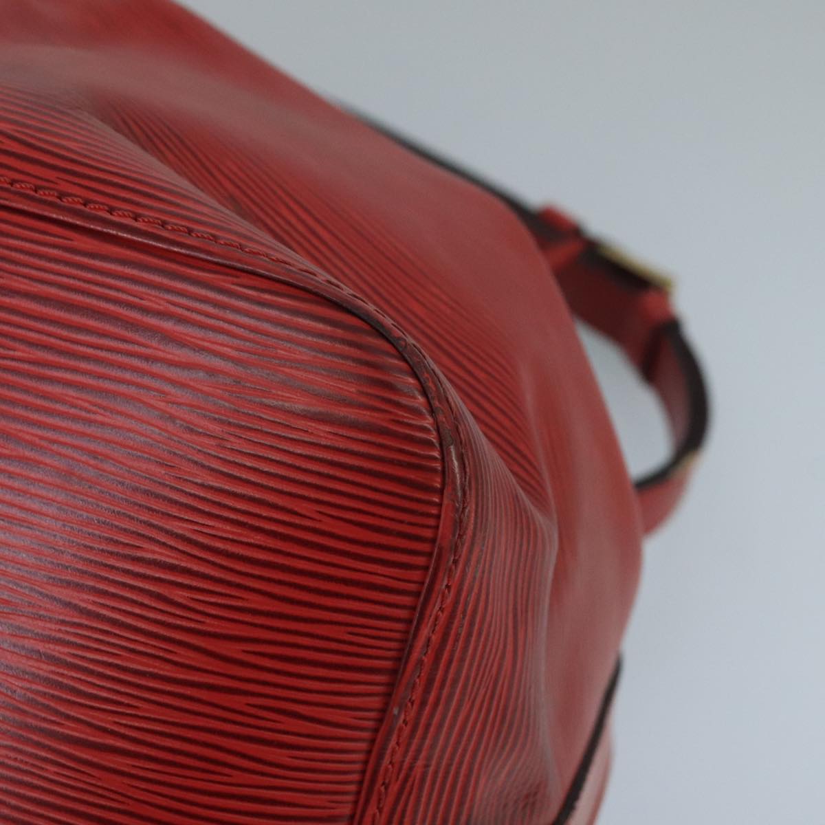 Louis Vuitton Noe Red Leather Shoulder Bag
