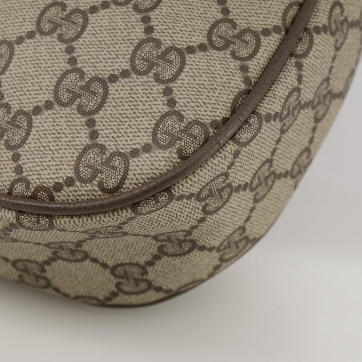 Gucci Gg Canvas Beige Canvas Clutch Bag