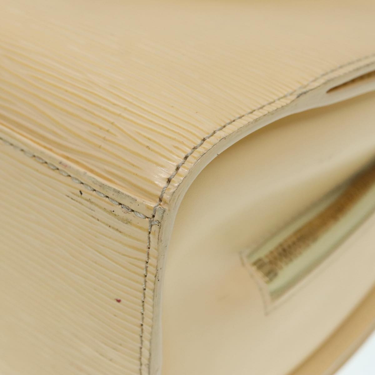 Louis Vuitton Pont Neuf Ecru Leather Handbag