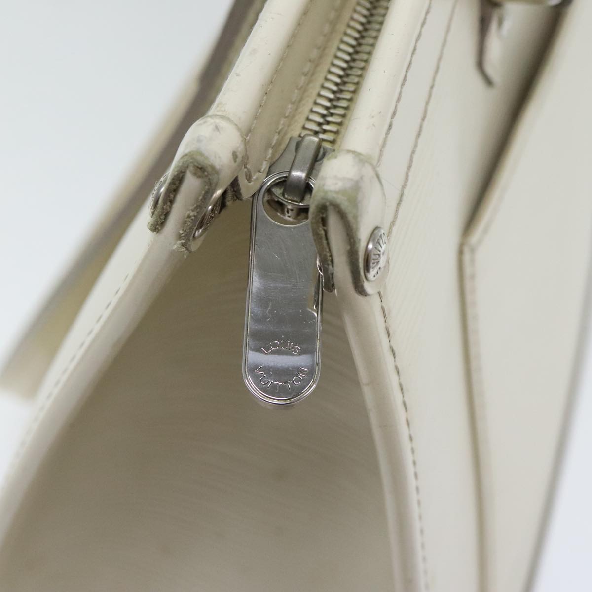 Louis Vuitton Madelaine Ecru Leather Handbag