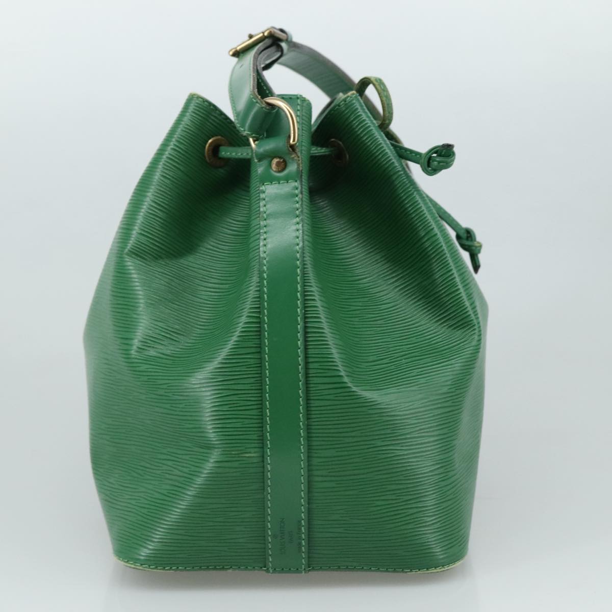 Louis Vuitton Petit Noé Green Leather Shoulder Bag