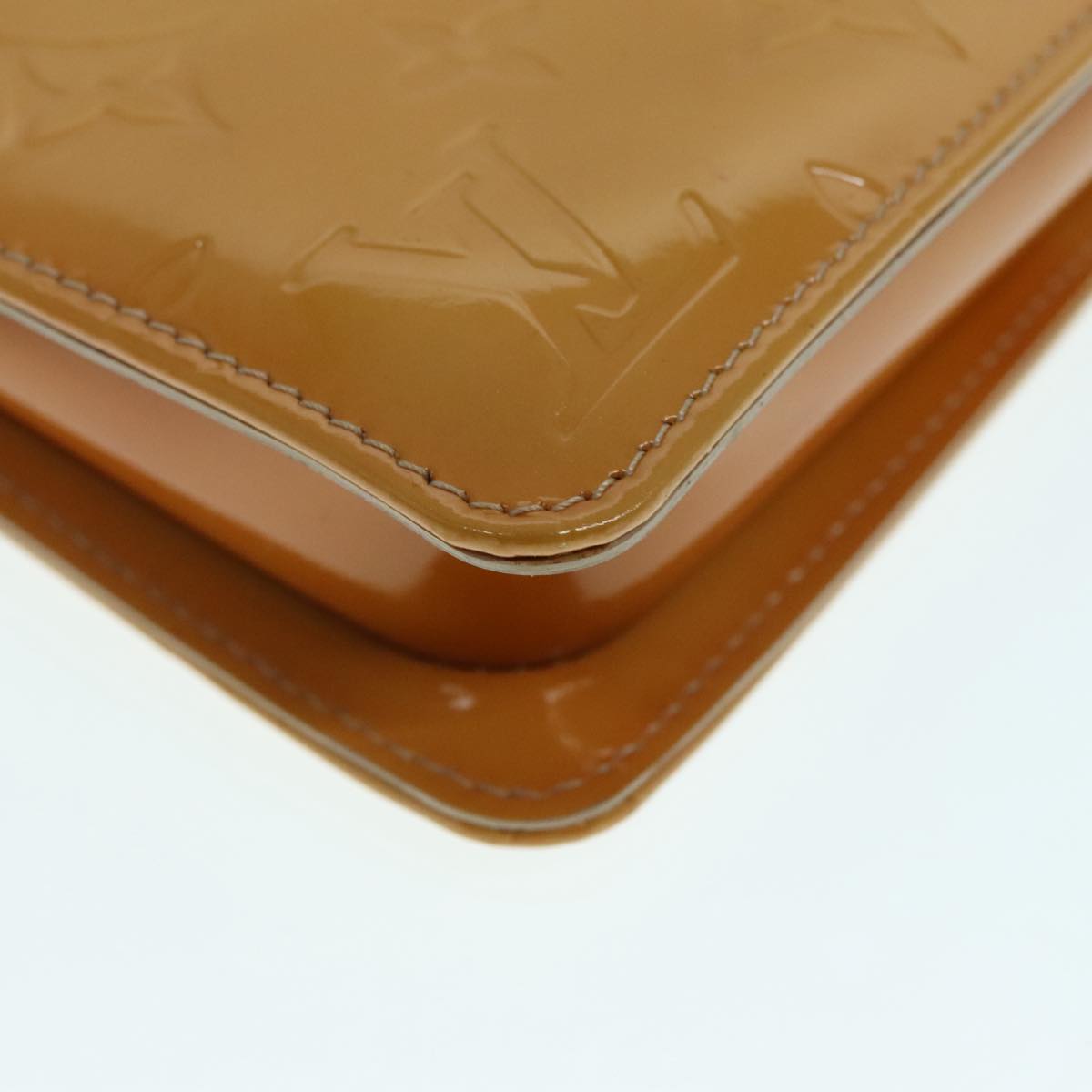 Louis Vuitton Lexington Beige Patent Leather Clutch Bag