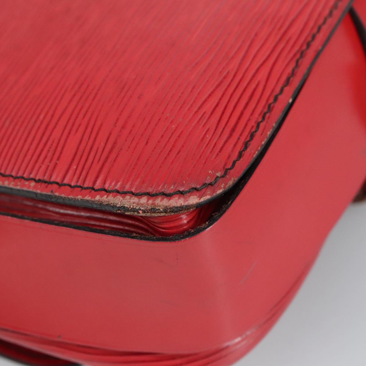 Louis Vuitton Cartouchiere Red Leather Shoulder Bag