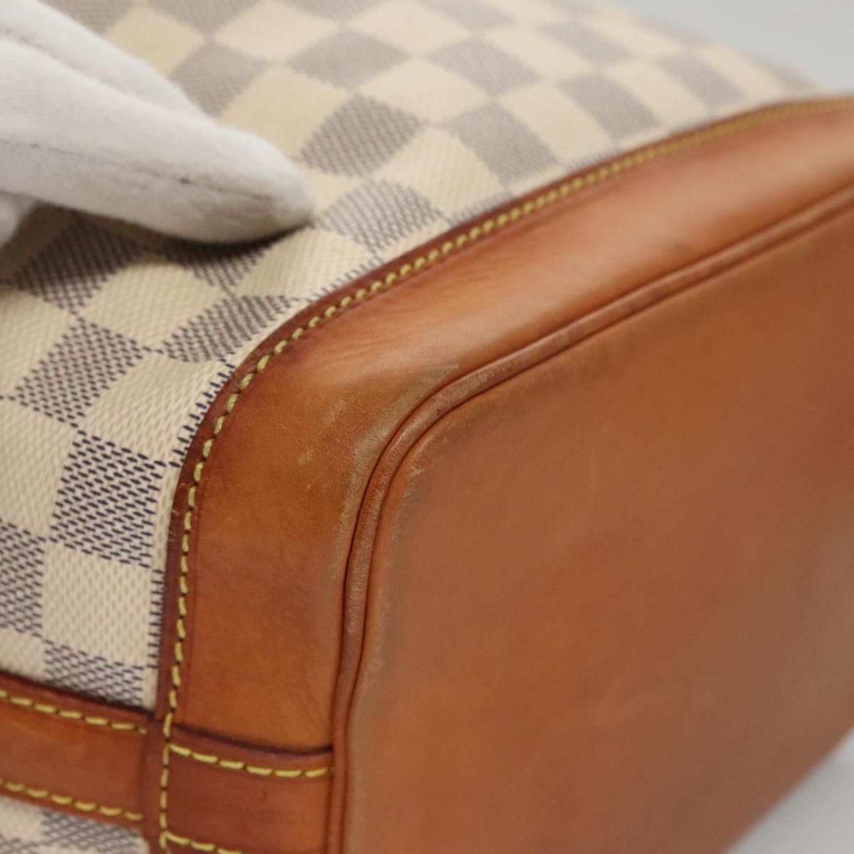 Louis Vuitton Noé Bb White Canvas Shoulder Bag