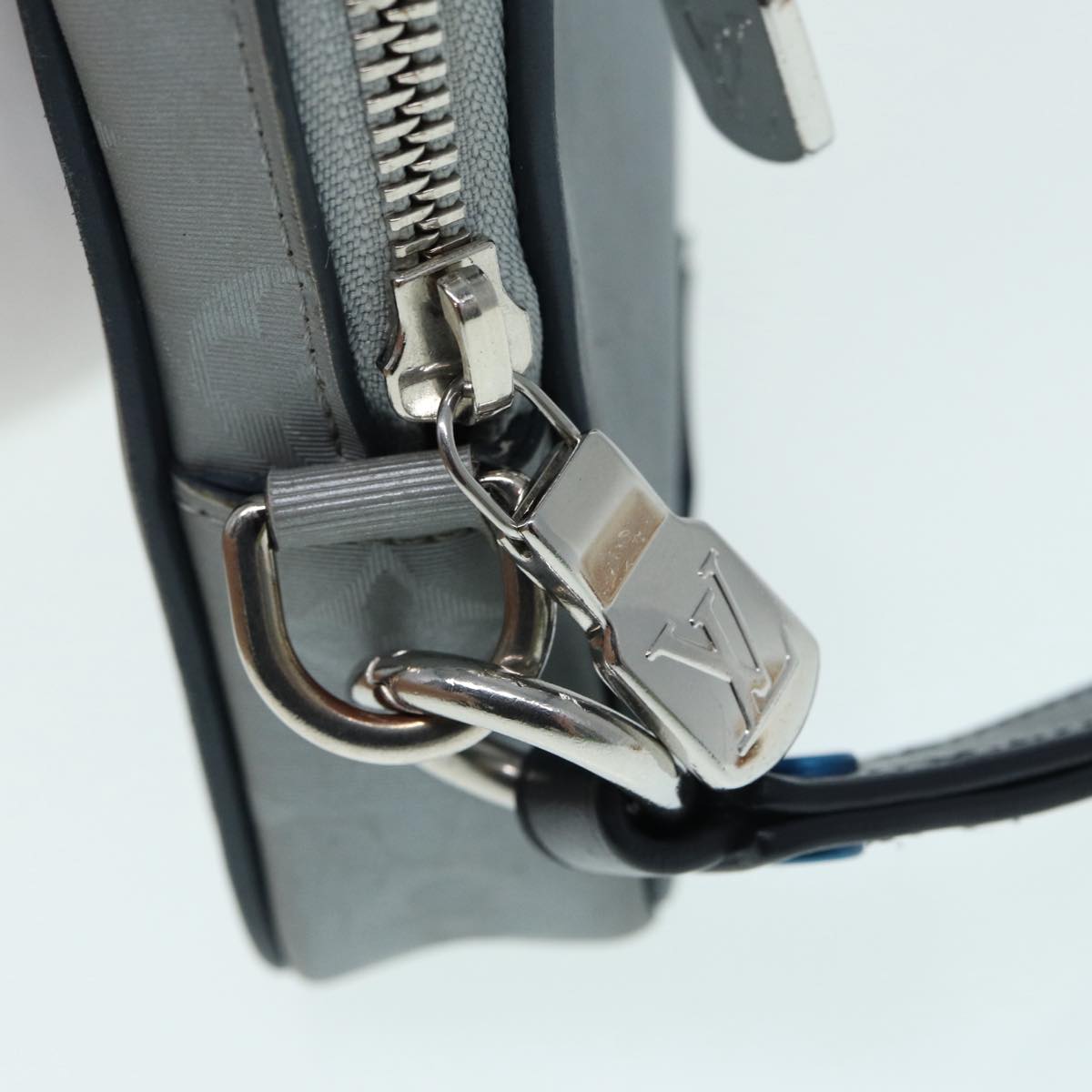 Louis Vuitton Satellite Silver Synthetic Clutch Bag