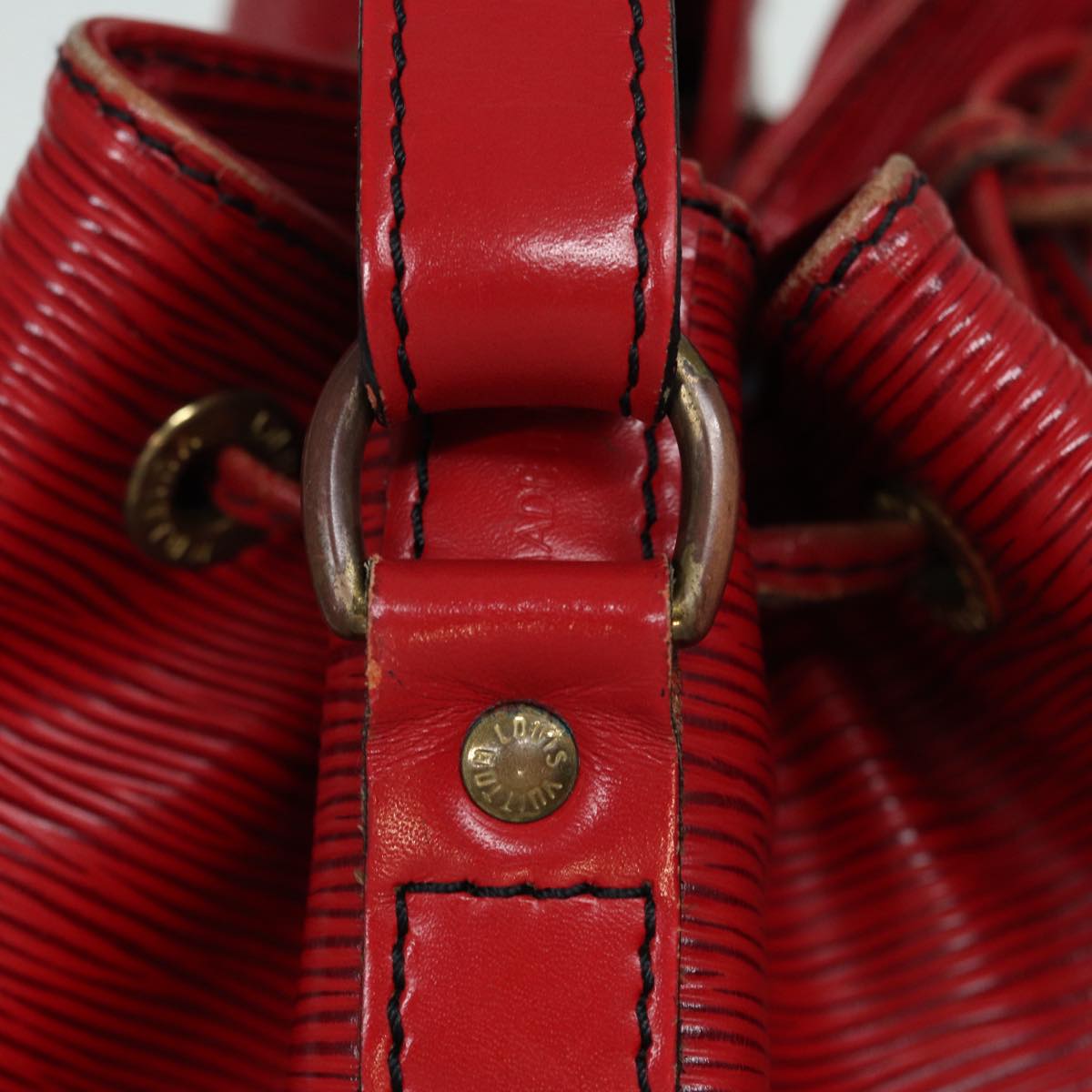 Louis Vuitton Noe Red Leather Shoulder Bag