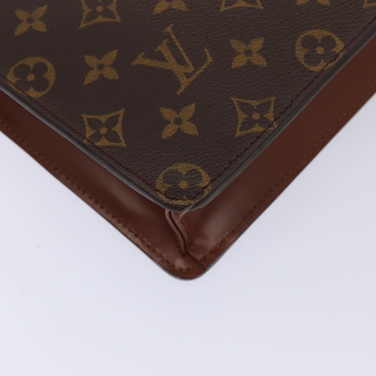 Louis Vuitton Pochette A4 Brown Canvas Clutch Bag