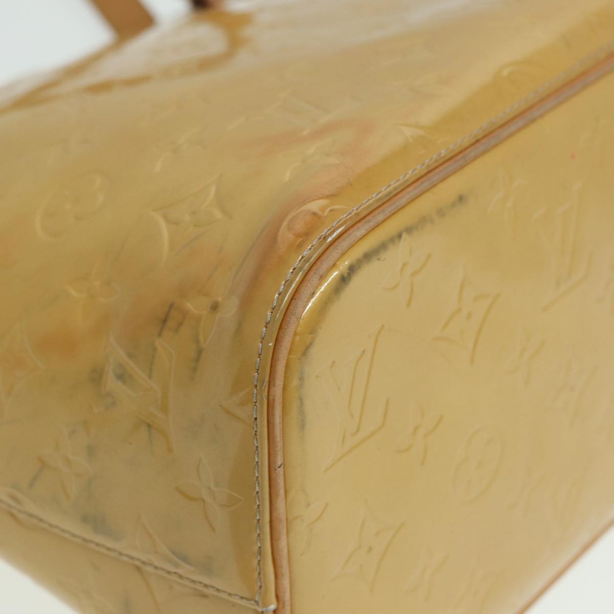 Louis Vuitton Houston Beige Patent Leather Handbag