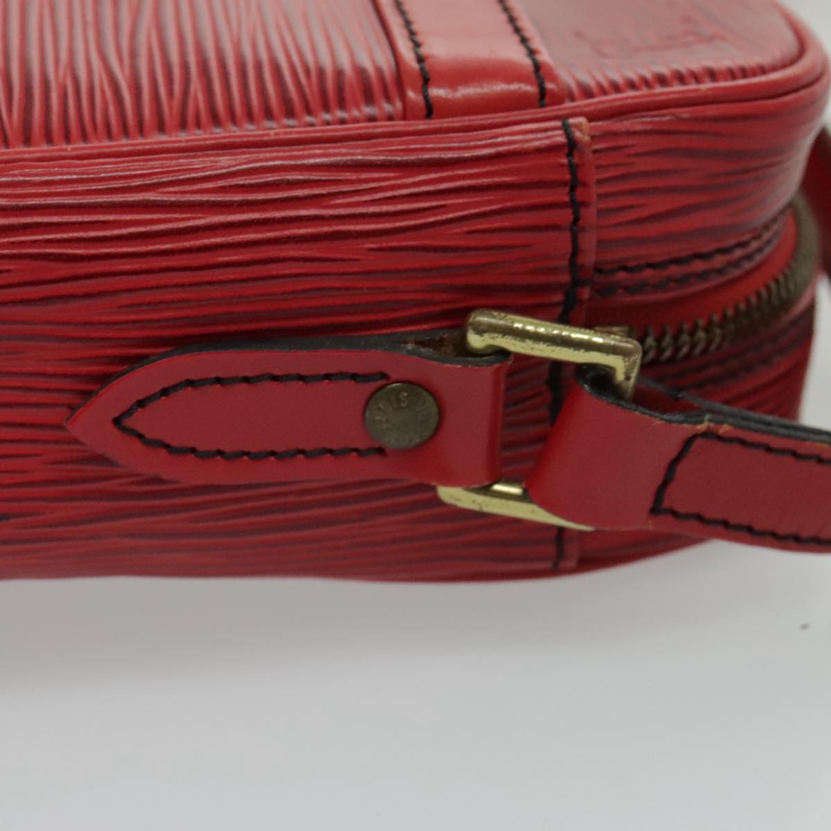 Louis Vuitton Trocadero 23 Red Leather Shoulder Bag