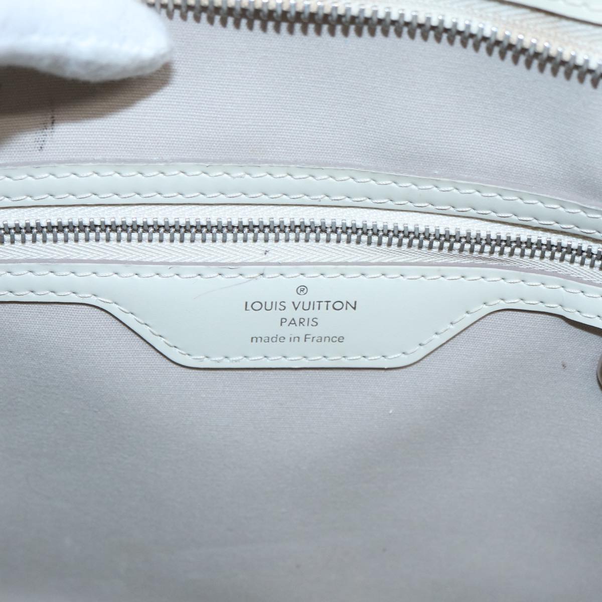 Louis Vuitton Blair White Leather Handbag