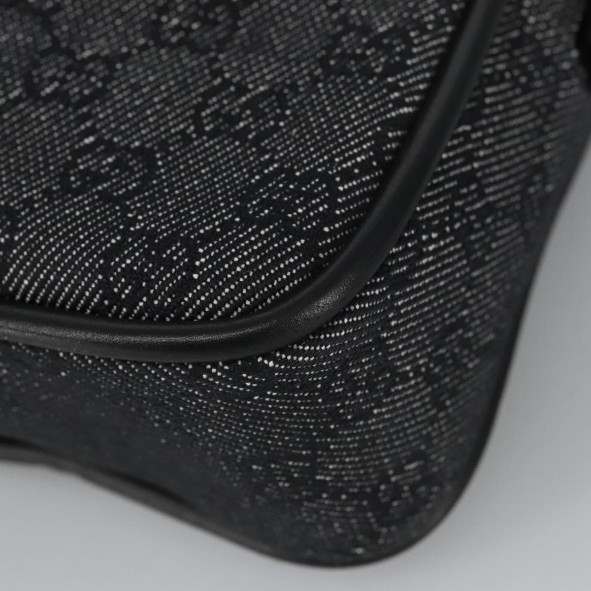 Gucci Gg Canvas Black Canvas Shoulder Bag
