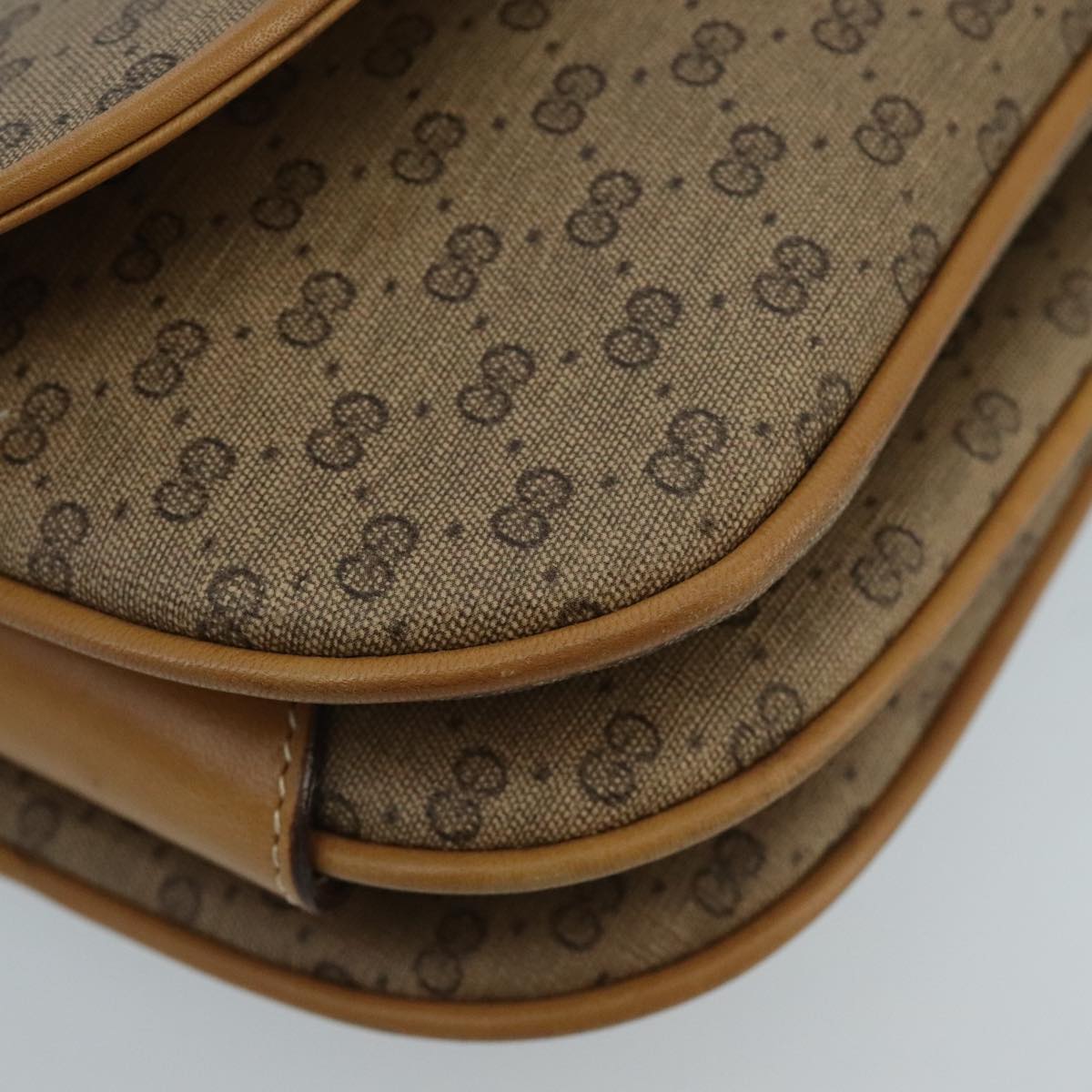 Gucci Beige Canvas Shoulder Bag