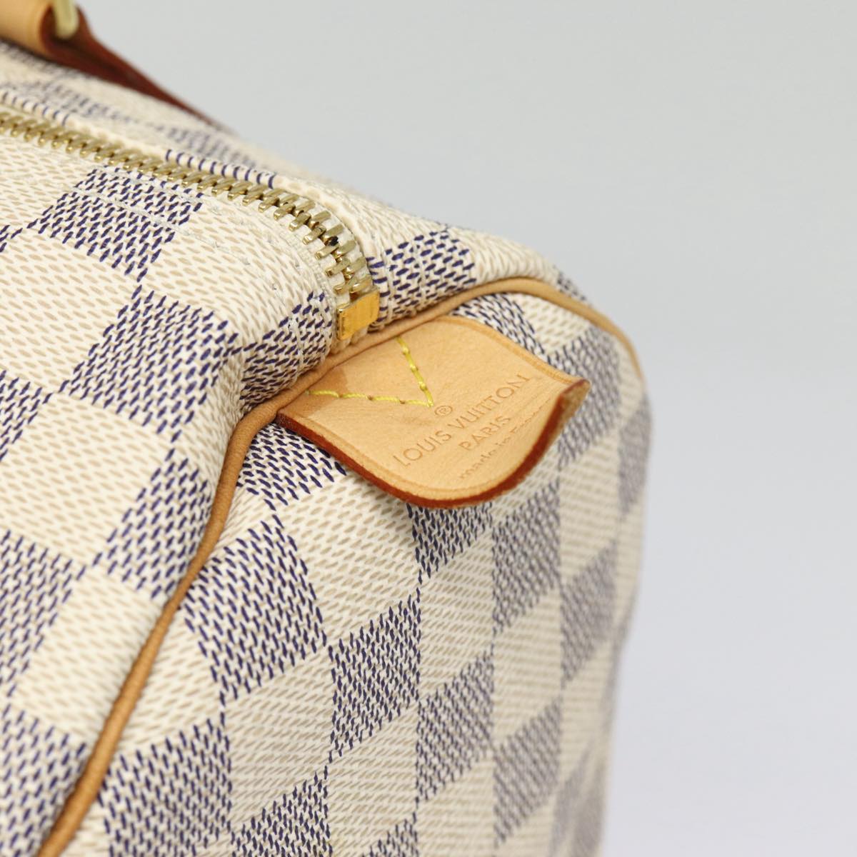Louis Vuitton Speedy 30 White Canvas Handbag