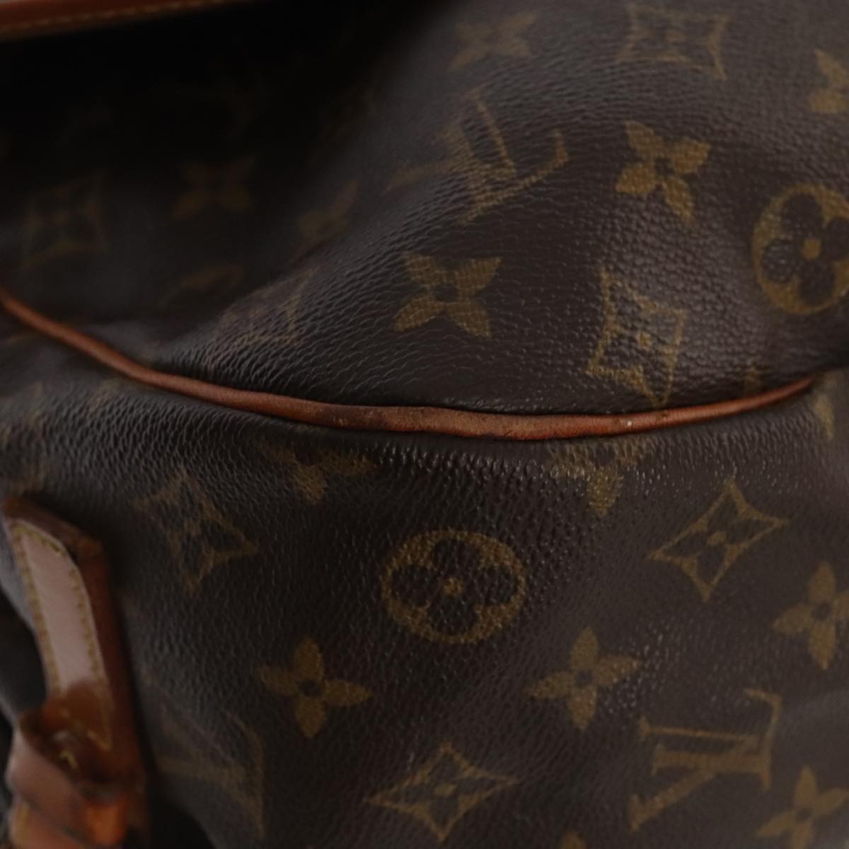Louis Vuitton Saumur 35 Brown Canvas Shoulder Bag