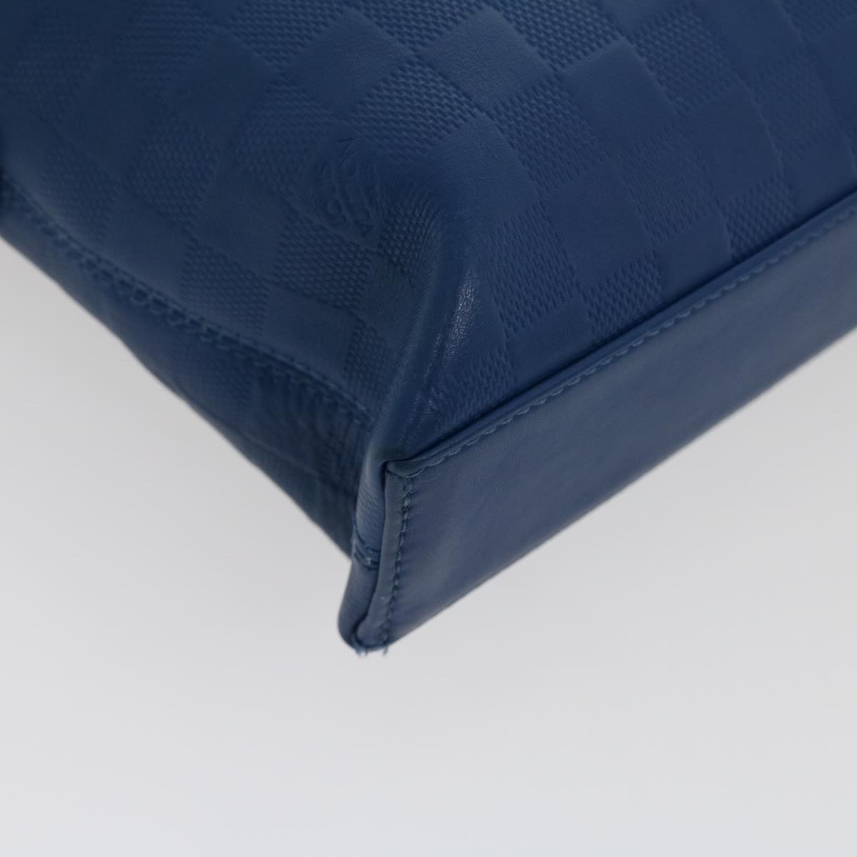 Louis Vuitton Porte Documents Jour Blue Leather Handbag