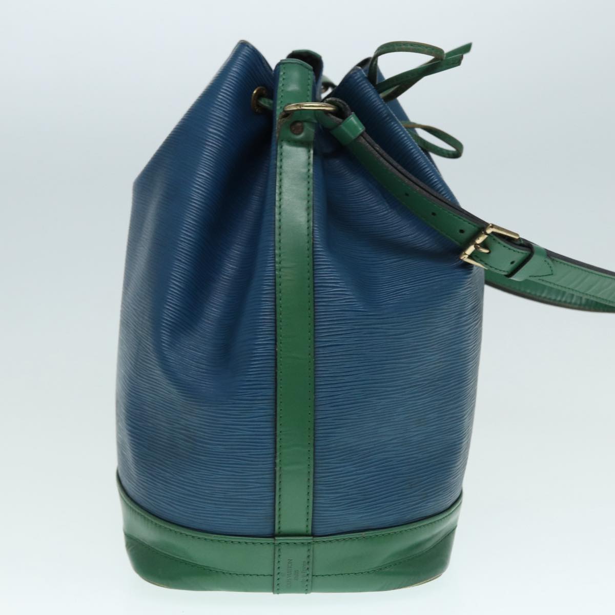 Louis Vuitton Noe Blue Leather Shoulder Bag