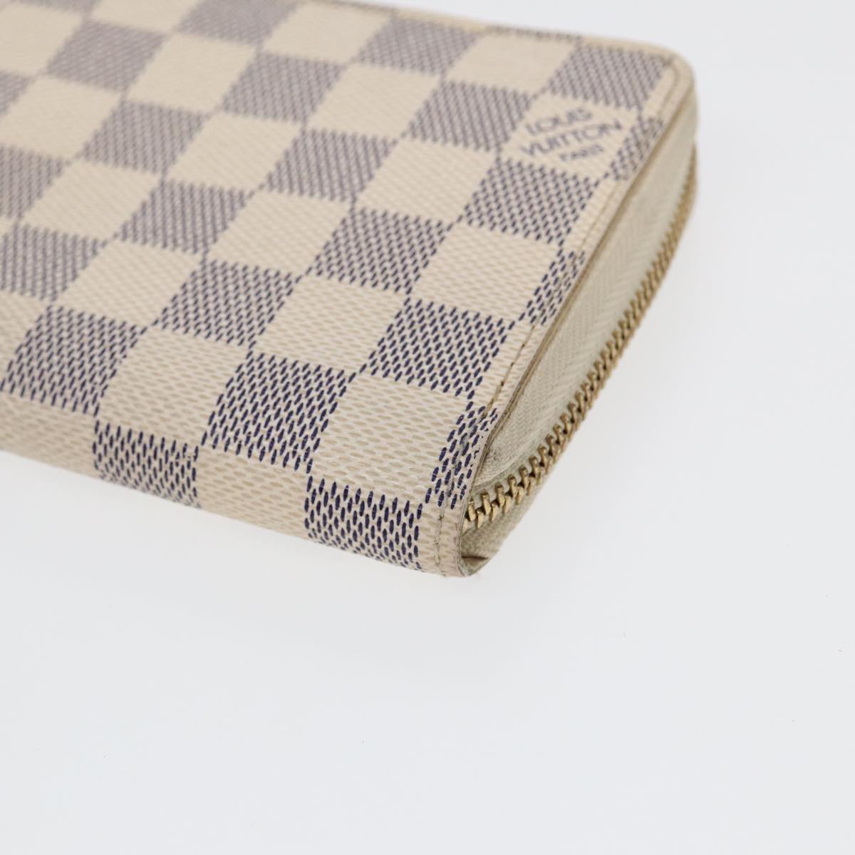 Louis Vuitton Portefeuille Zippy White Canvas Wallet