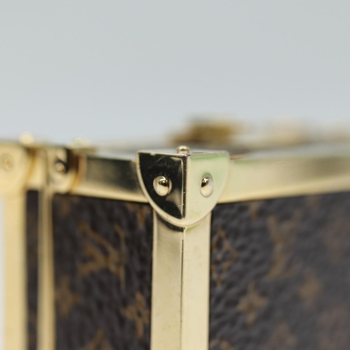 Louis Vuitton Porte Clés Brown Metal Bag Jewelry