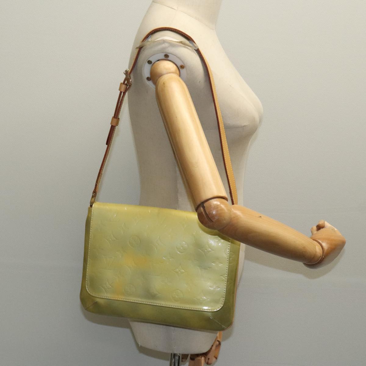 Louis Vuitton Thompson Street Green Patent Leather Shoulder Bag