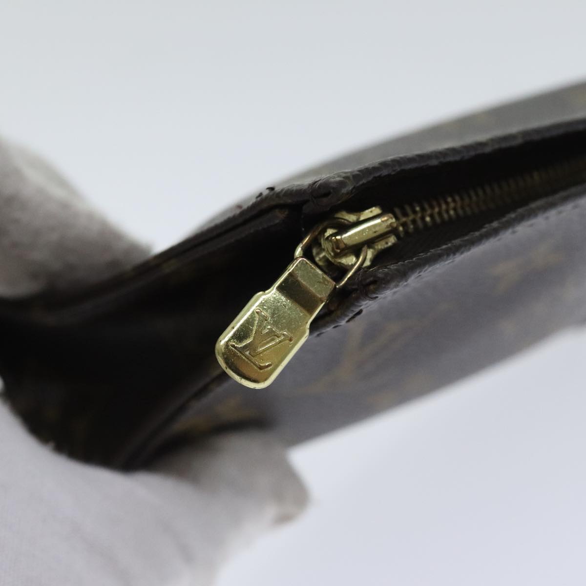 Louis Vuitton Poche Toilette 15 Brown Canvas Clutch Bag