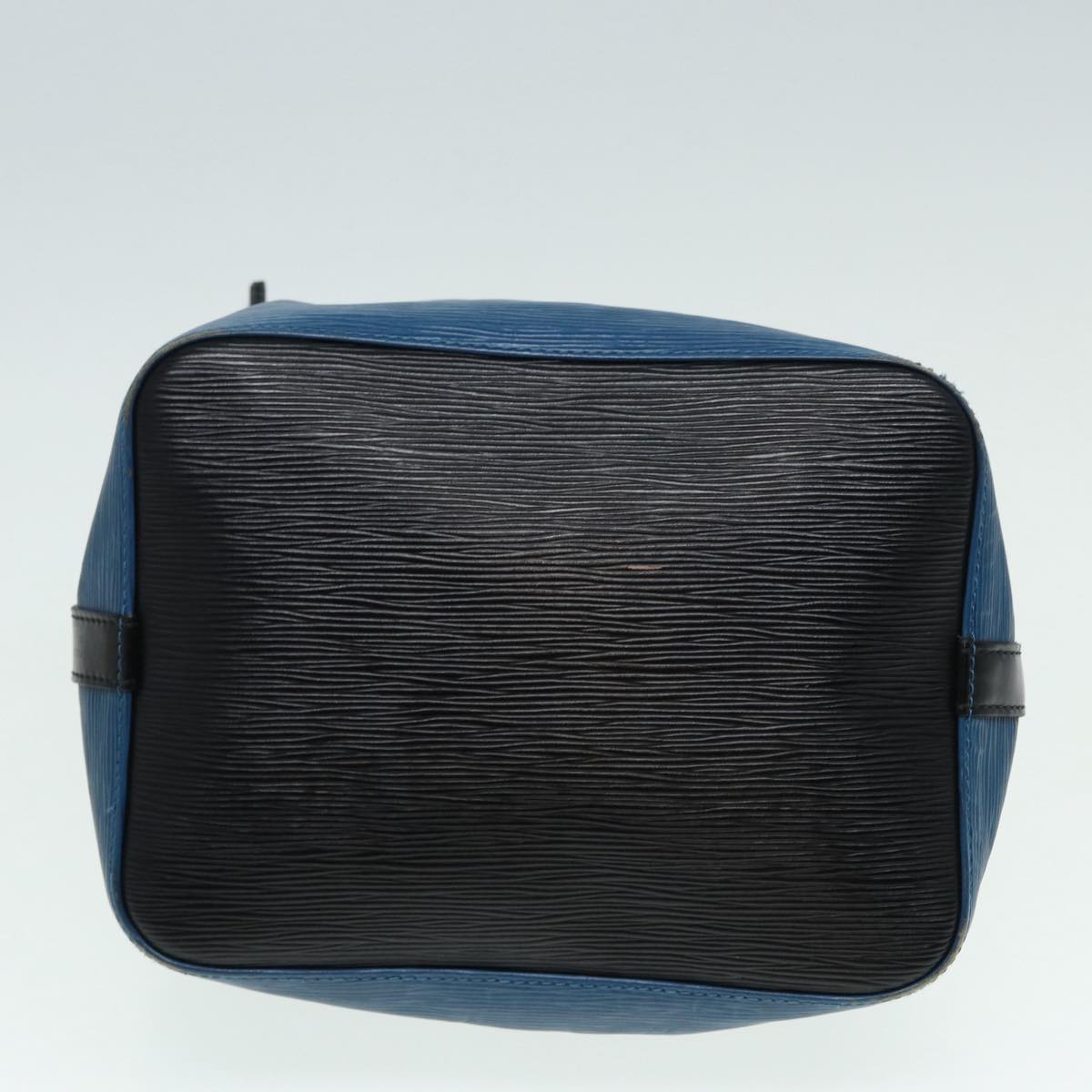 Louis Vuitton Noé Blue Leather Shoulder Bag