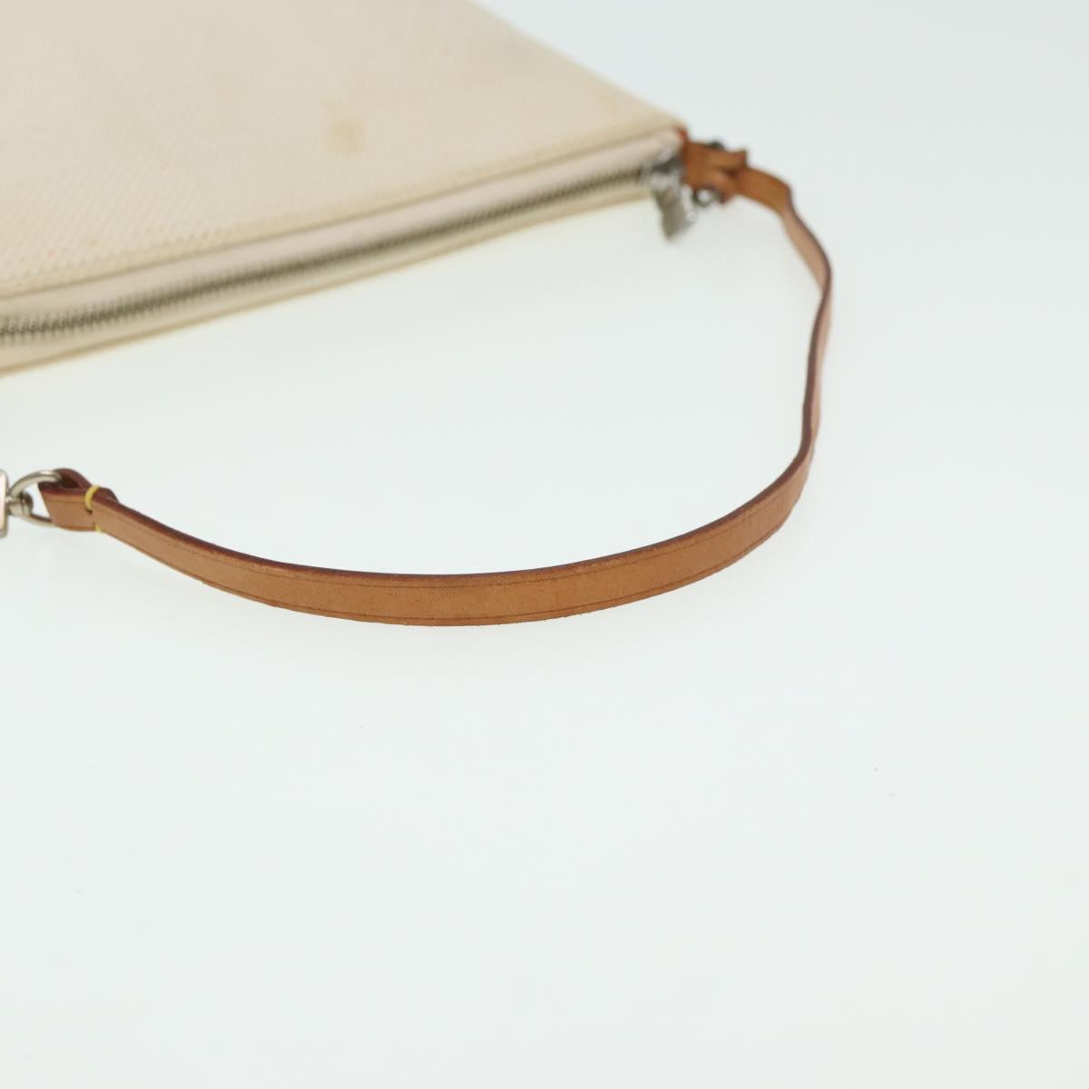 Louis Vuitton Volunteer White Canvas Clutch Bag