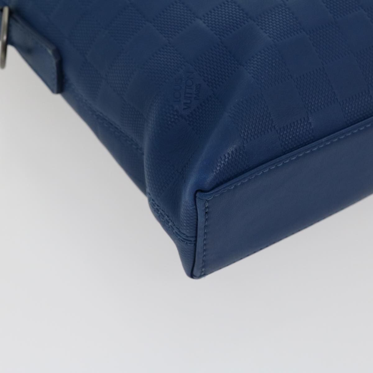 Louis Vuitton Porte Documents Jour Blue Leather Handbag