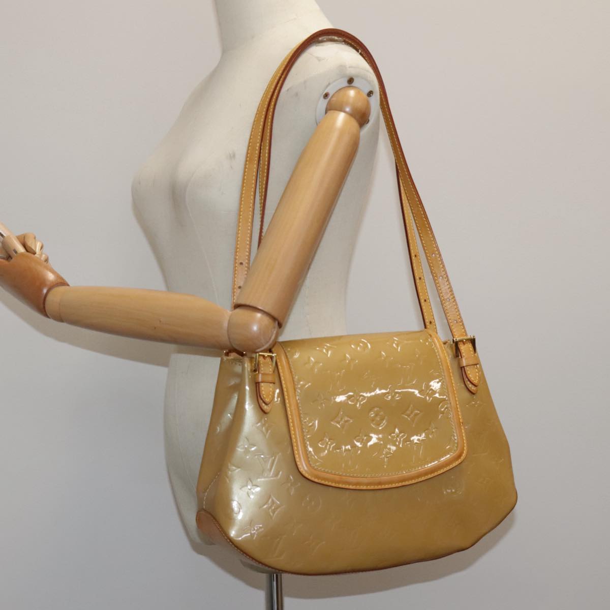 Louis Vuitton Biscayne Bay Brown Patent Leather Shoulder Bag