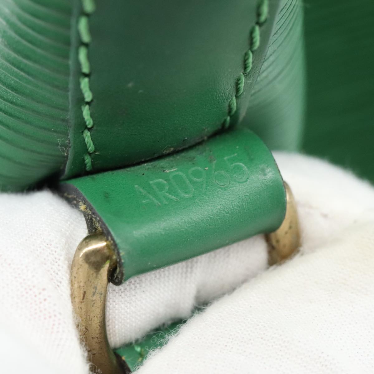 Louis Vuitton Noé Green Leather Shoulder Bag