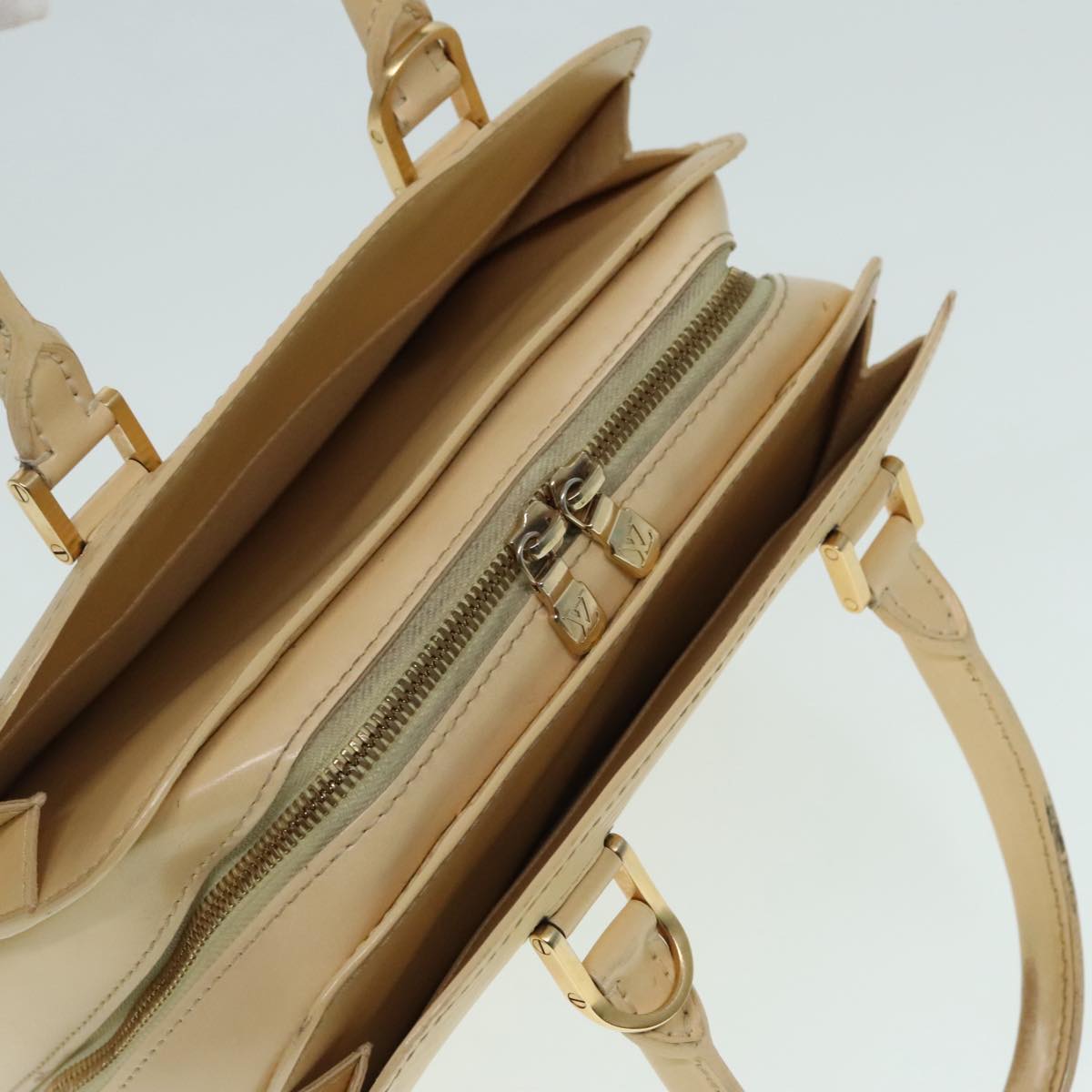 Louis Vuitton Pont Neuf Ecru Leather Handbag