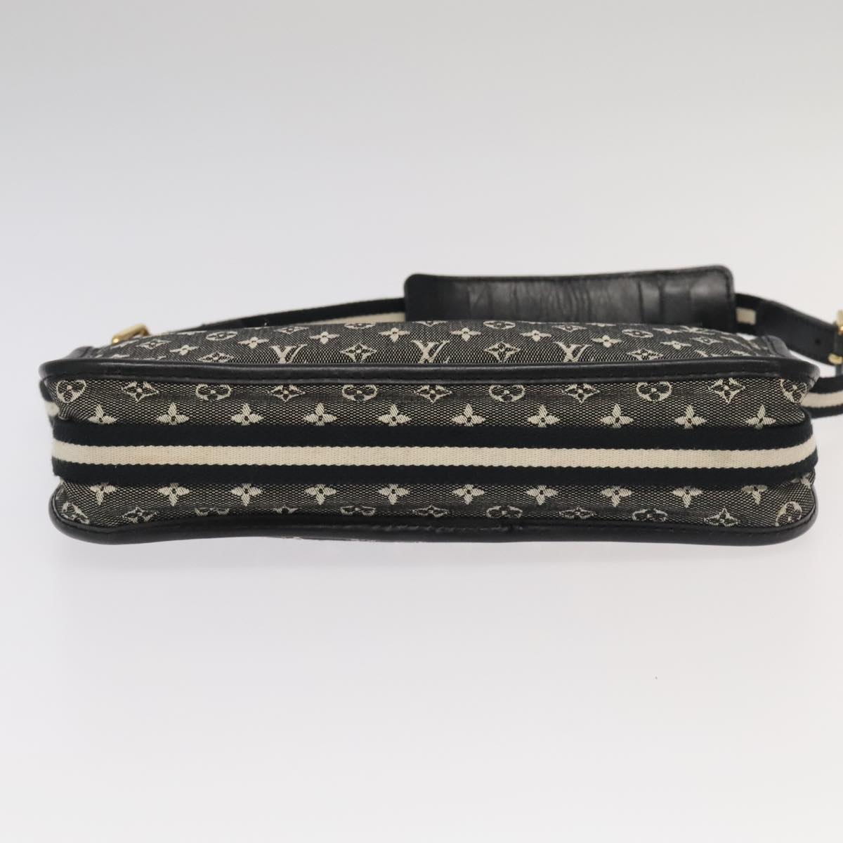 Louis Vuitton Pochette Black Canvas Shoulder Bag