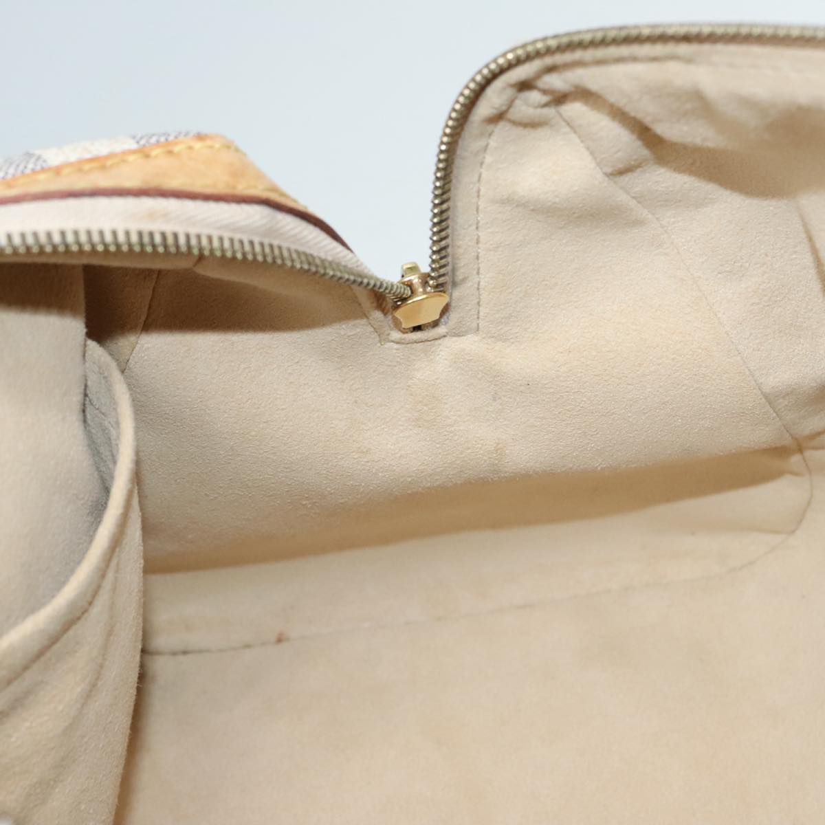 Louis Vuitton Berkley White Canvas Handbag